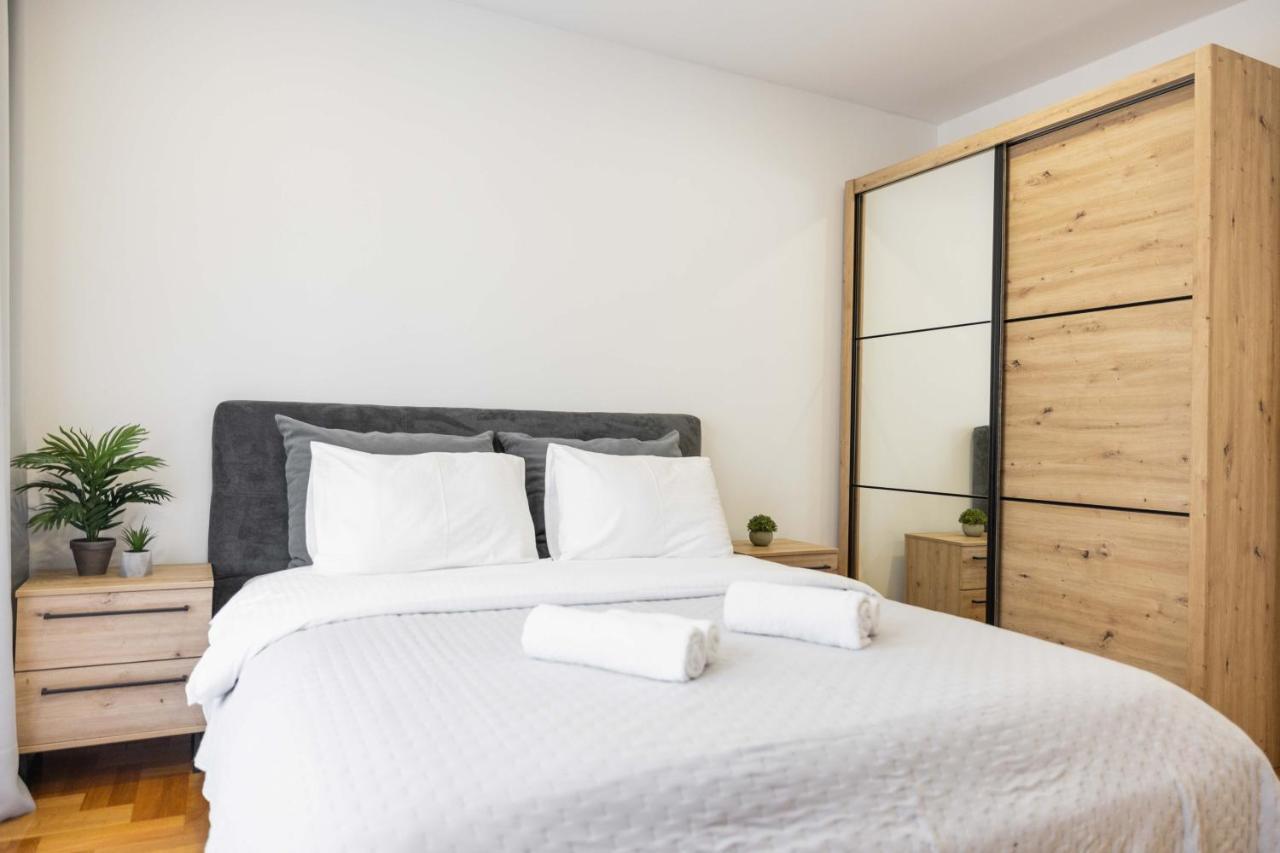 נובי סאד Apartment Marina מראה חיצוני תמונה